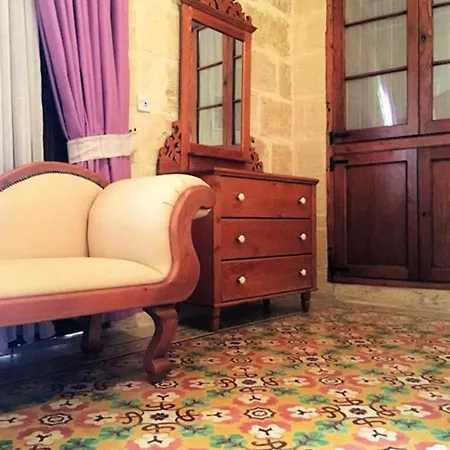 8 Bedrooms With Private Pool And Wifi At In Gozo Nadur